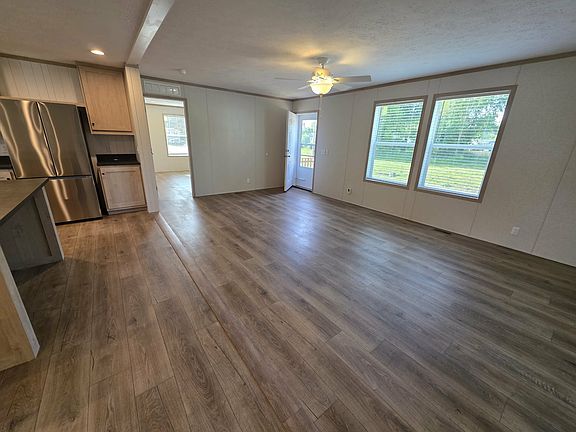 4th image of 175 N Michigan Ave #217