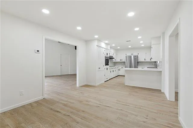 24426 Azalea St — Photo 3