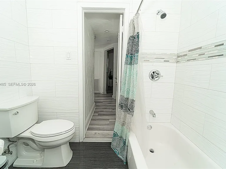 626 NE 4th Ct — Photo 21