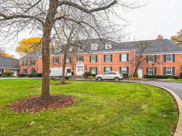 7323 Heritage Ct APT 3A, Frankfort, IL 60423