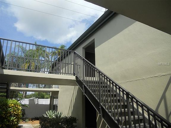 3rd image of 1799 N Highland Ave #18