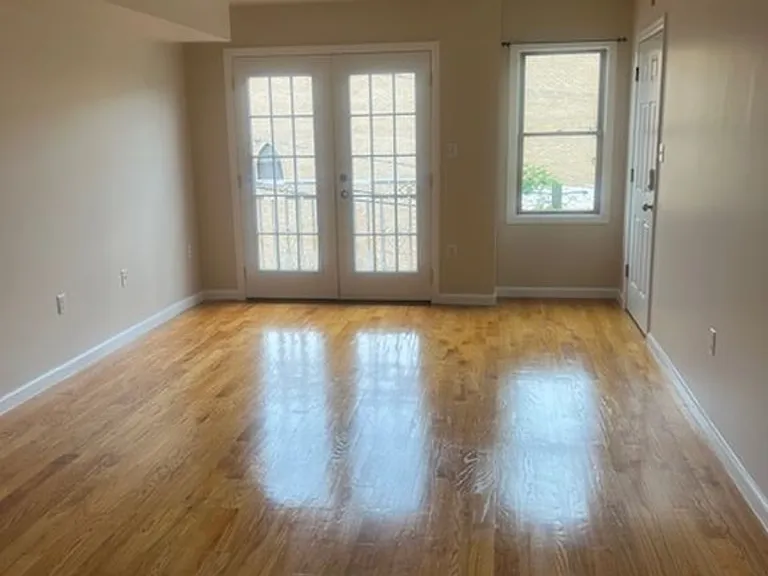 18 Martin Luther King Dr — Photo 6
