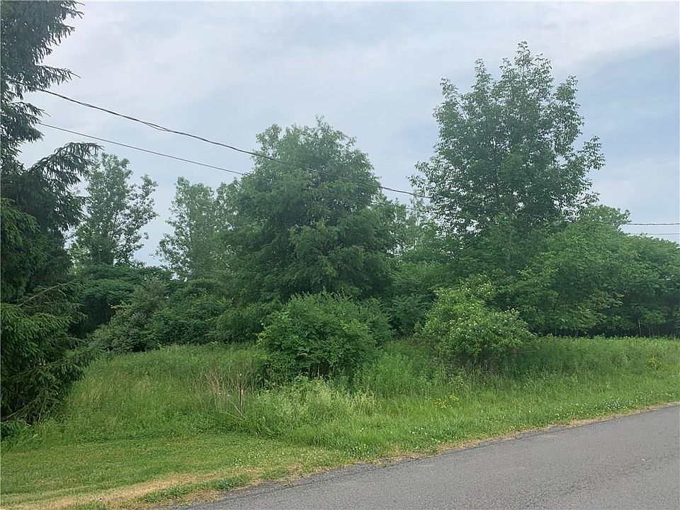 2nd image of 1665 Covell Rd