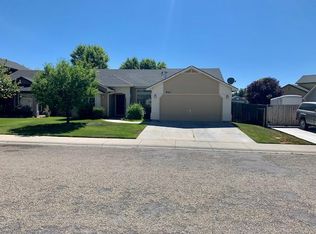 930 S Brook Trout Way, Meridian, ID 83642