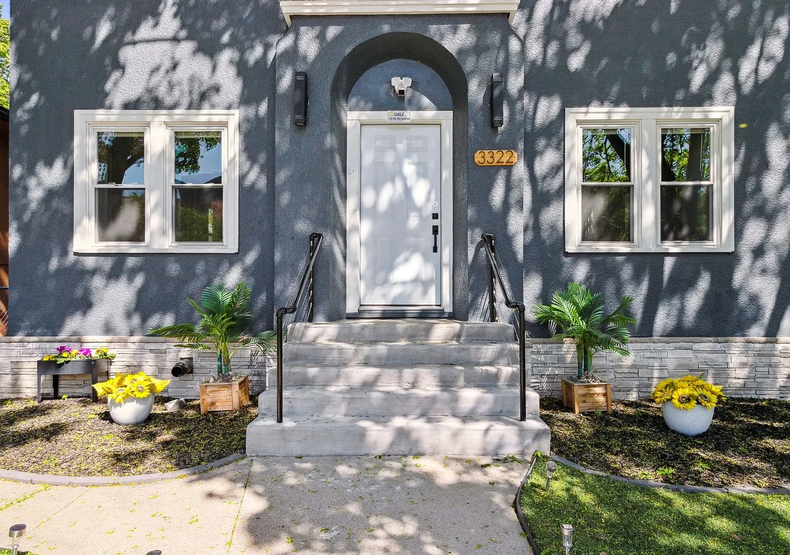 Charming 1BR Duplex in Minneapolis — Photo 3