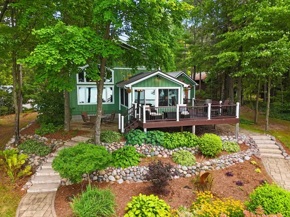 N1605 Sundance Ln, Keshena, WI 54135