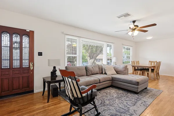 1329 La Loma Dr — Photo 6