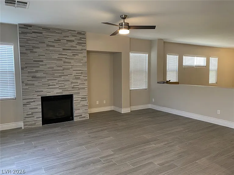 471 Center Green Dr — Photo 5