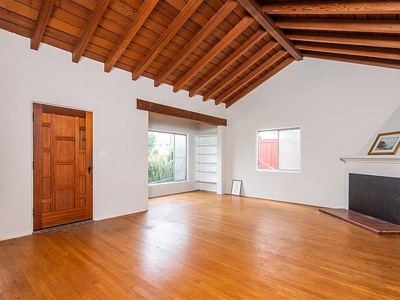 3rd image of 840 A Ave