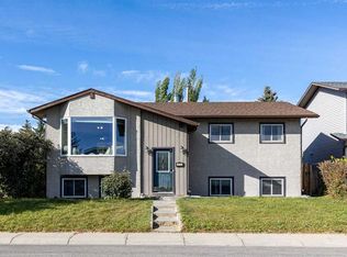 1018 S 10th Ave SE, High River, AB T1V1L3