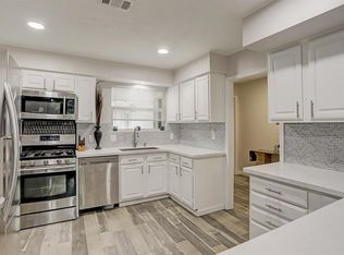 11643 Timber Holw, Houston, TX 77065