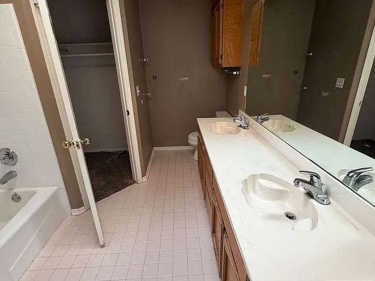 3801 W Hartford St — Photo 13