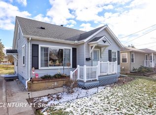 705 McDonnell St, Essexville, MI