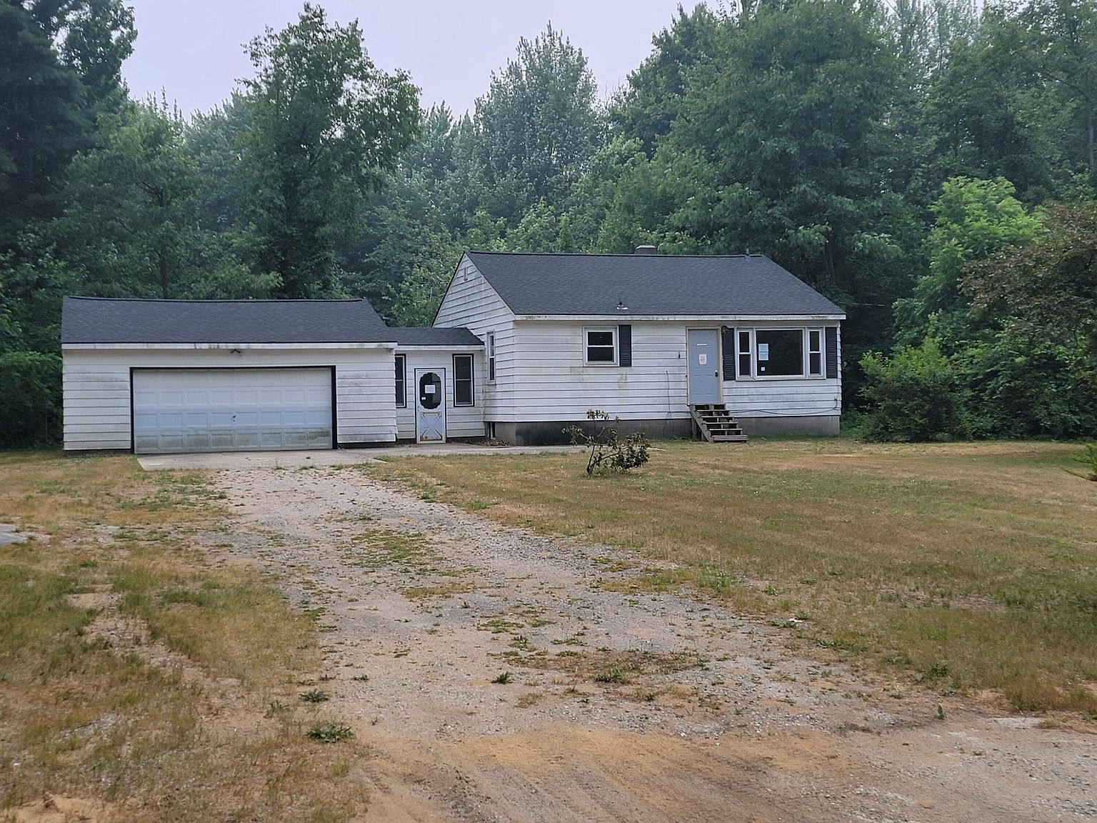 13444 Hickory Rd, Fruitport, MI 49415 Zillow