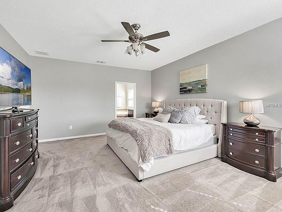 4th image of 14894 Fells Ln