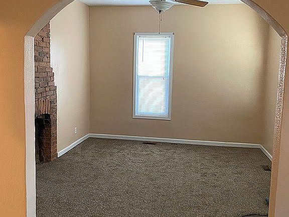 3rd image of 1802 Maxwell Ave