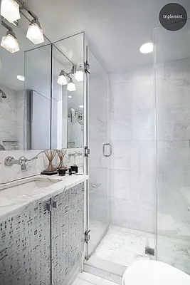 Sold by Triplemint | media 14