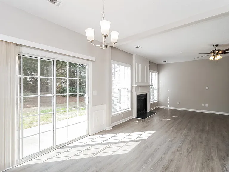 191 Regent Pl — Photo 9