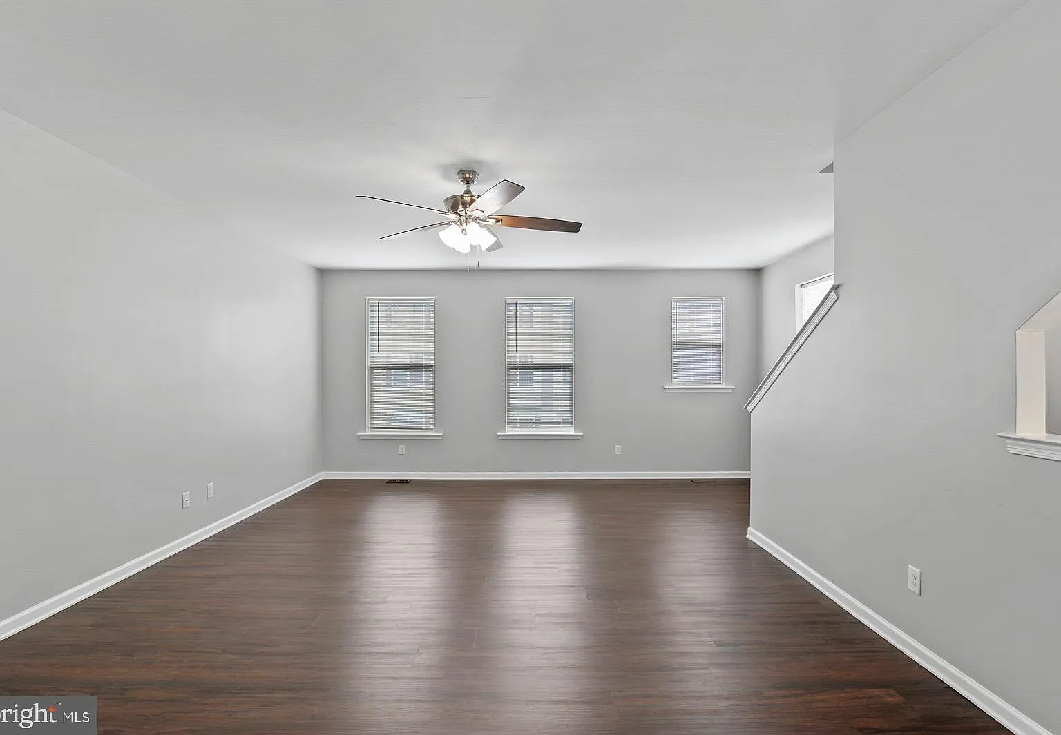 3 bed, 4.0 bath, 1796 sqft, $1,900 — Photo 4
