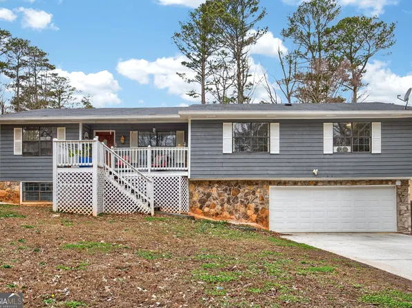 994 Bramwell Ln, Stone Mountain, GA 30083