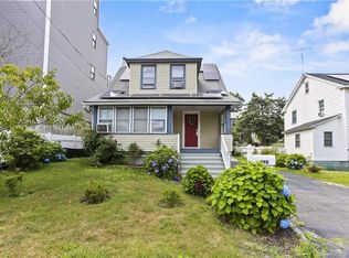 490 Castle Ave, Fairfield, CT 06825