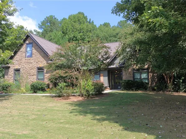 1238 Fairwinds Dr, Loganville, GA 30052