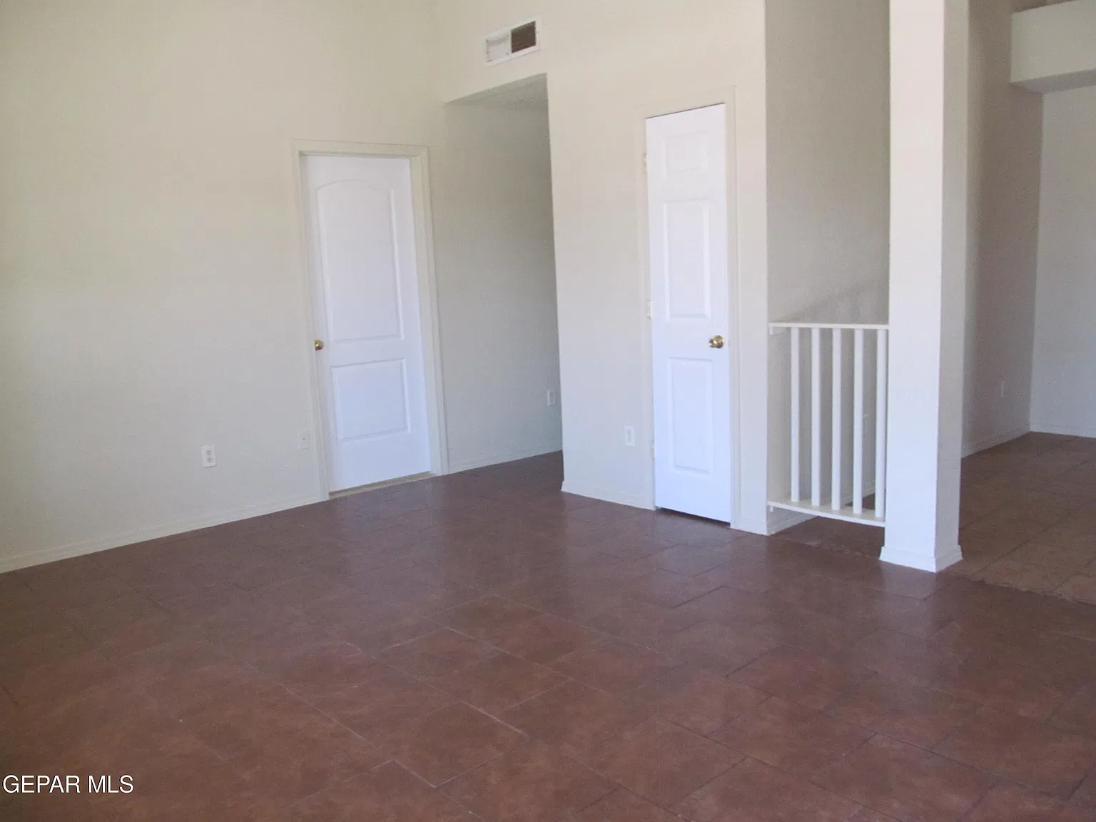 3 bed, 2.0 bath, 1092 sqft, $1,400 — Photo 3