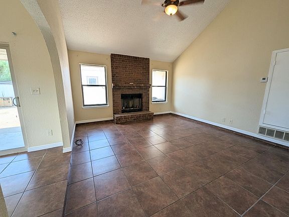4th image of 7705 Le Conte Dr