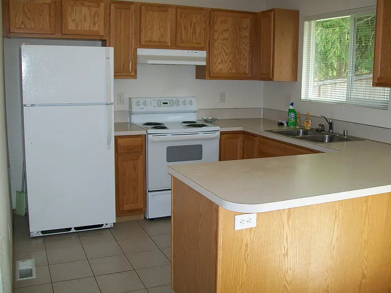 7425 39th Ct SE — Photo 4