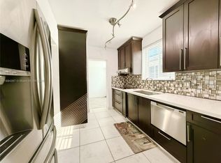 1500 SW 18th St #1, Miami, FL 33145