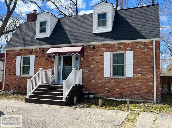 51609 Base St, New Baltimore, MI 48047