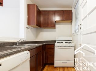 732 W Roscoe St APT 1S, Chicago, IL 60657
