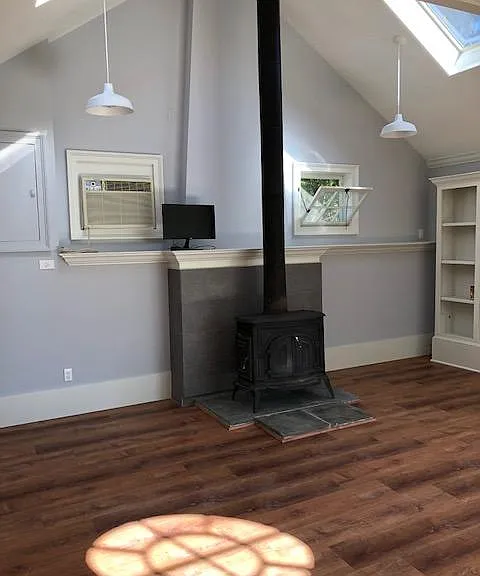 17 Wilton Rd W — Photo 2