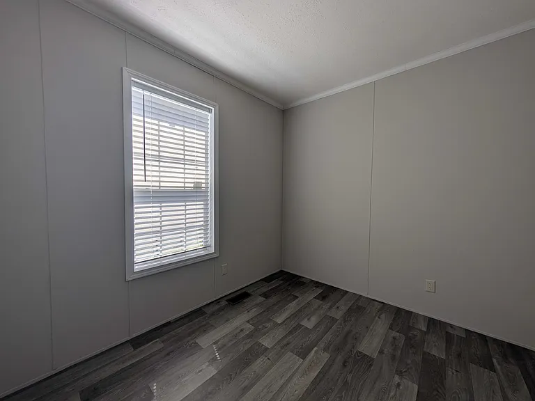 38000 Le Chateau Blvd #147 — Photo 29