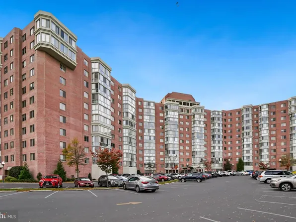 3210 N Leisure World Blvd APT 304, Silver Spring, MD 20906