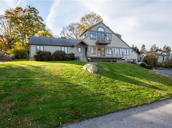 58 Overhill Rd, Warren, RI 02885