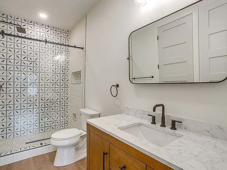 2705 Gordon Ave — Photo 17