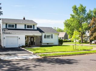 122 Benart Pl, Middlesex, NJ 08846