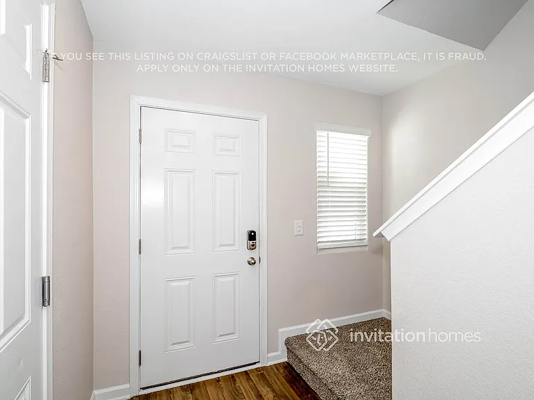 2240 Latimer Ln — Photo 2
