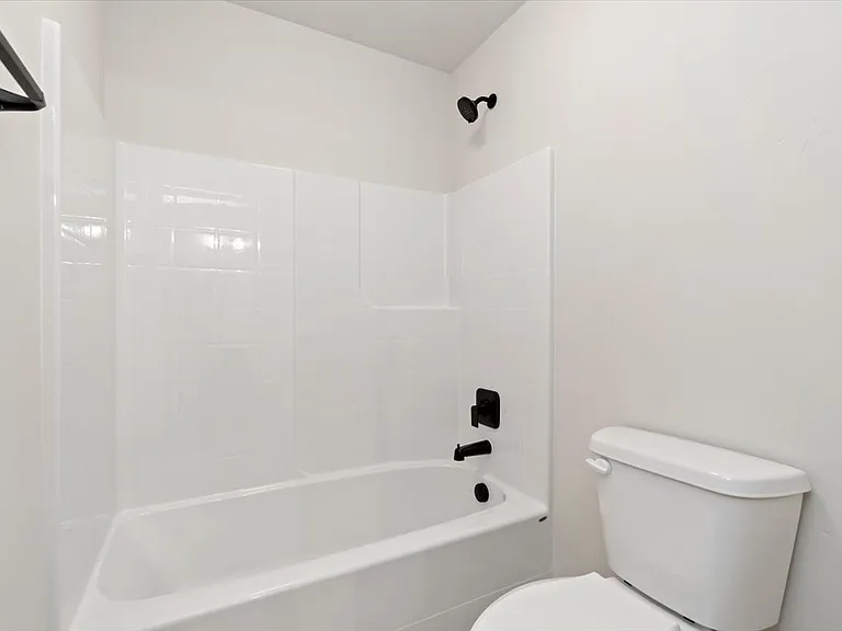 1688 E Cutgrass Ln — Photo 27