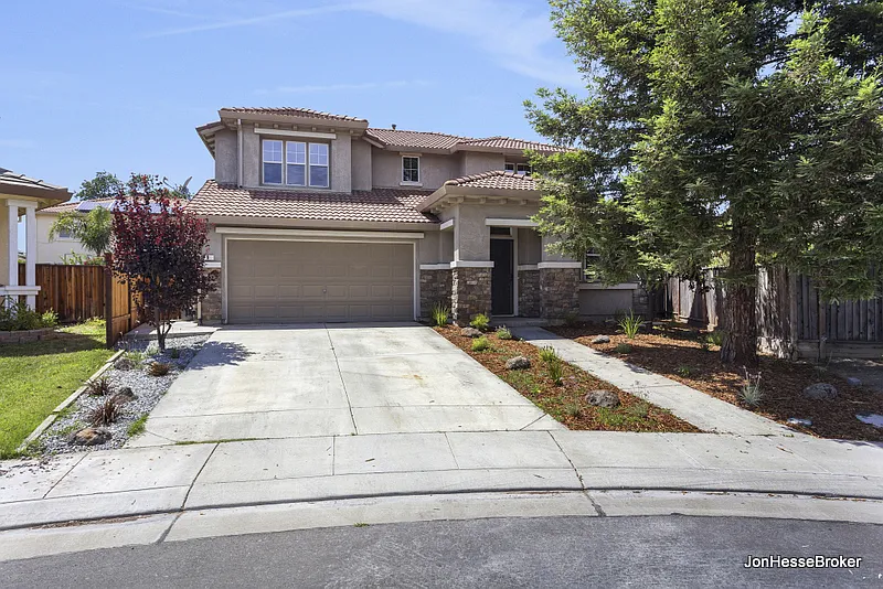 8 Gwinn Ct photo 1