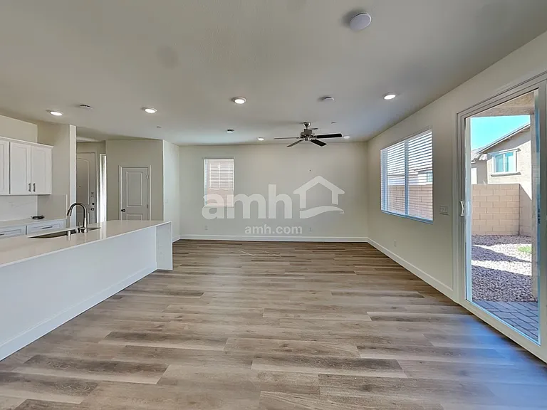 264 Austin Bellerose Pl — Photo 5