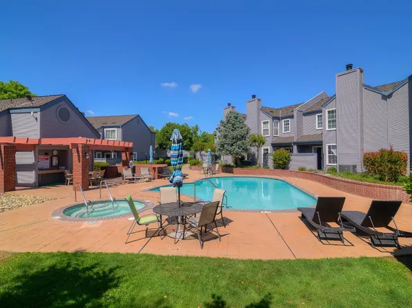 4055 Alex Ln, Carmichael, CA 95608