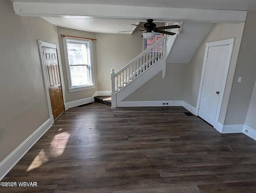 4 bed, 1.0 bath, 1610 sqft, $1,200 — Photo 4