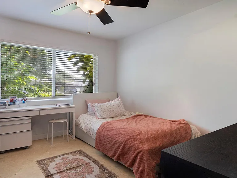 8315 SW 62nd Ct — Photo 12