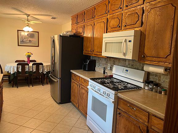 4th image of 118 Sugar Creek Dr