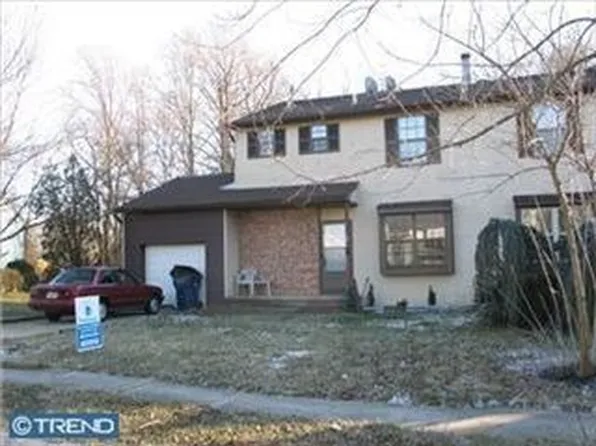 39 Brambling Ln, Voorhees, NJ 08043