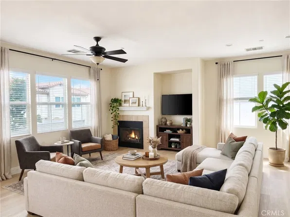 15632 Vista Way Unit 100, Lake Elsinore, CA 92532