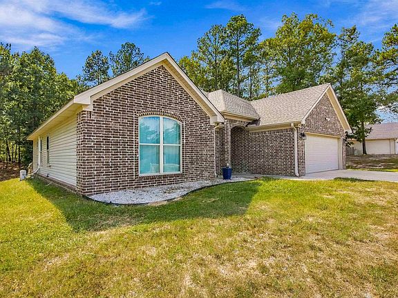 3rd image of 377 Reuben Dr