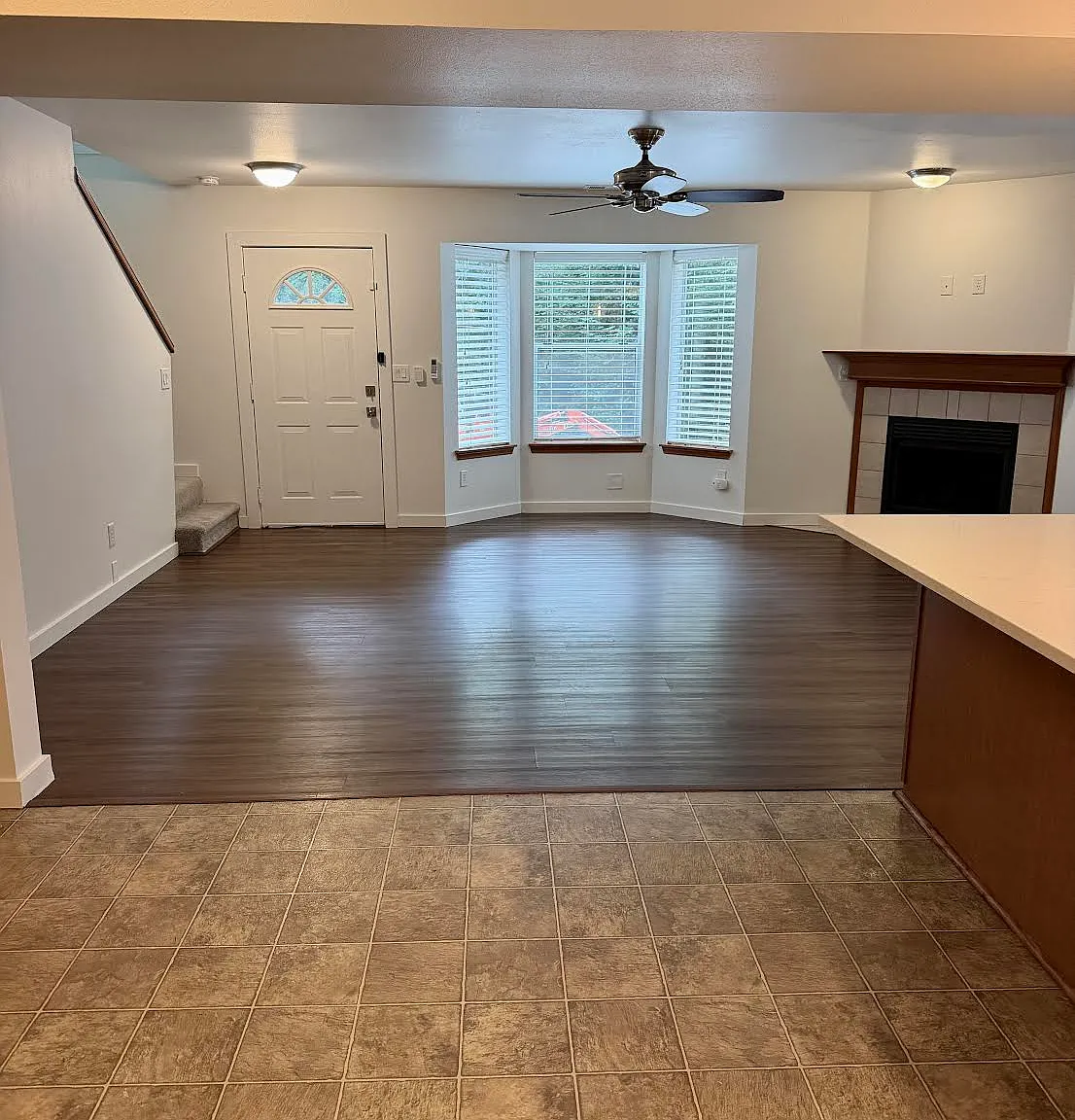 3 bed, 2.5 bath, 1366 sqft, $2,450 — Photo 2